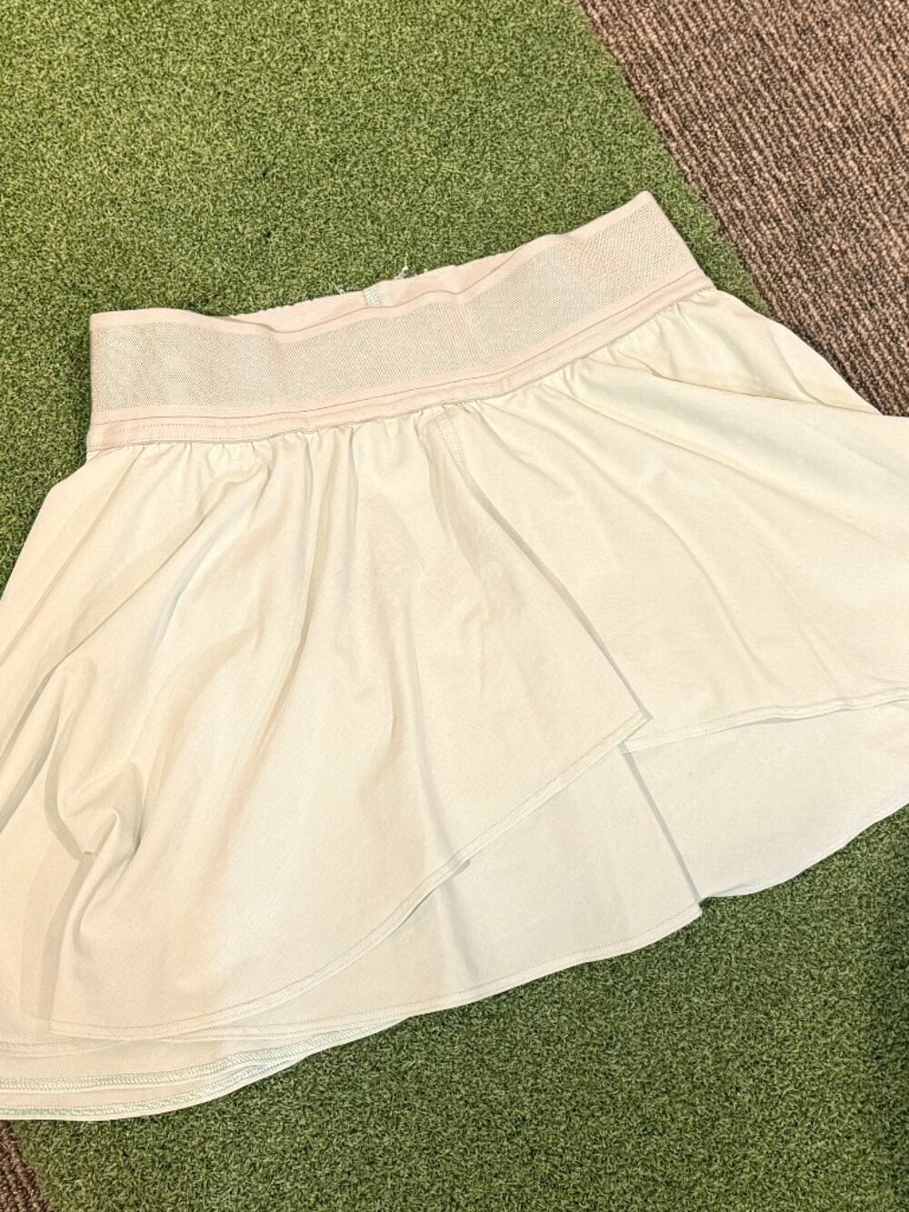 LULULEMON Tiered Pleats HR Tennis Skirt Light Mint, Size 2